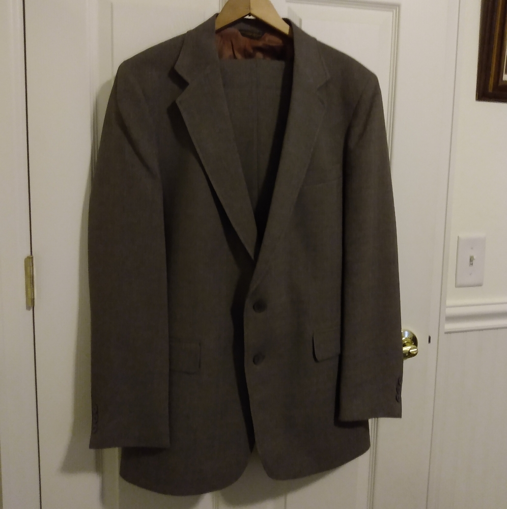 Men's Suit